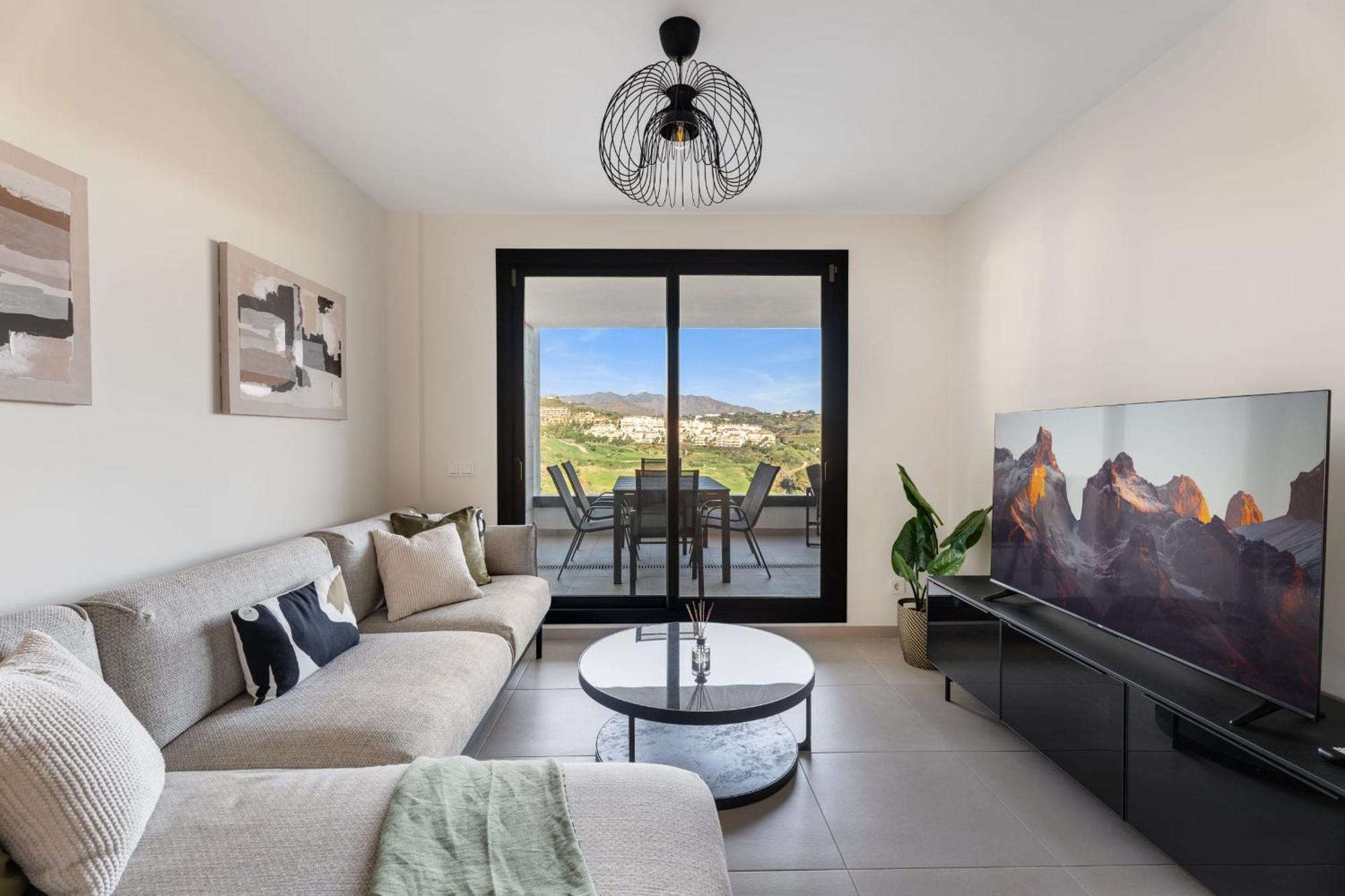 2 Bedroom With Spectacular Views In Hercesa Calanova Golf Apartment Málaga