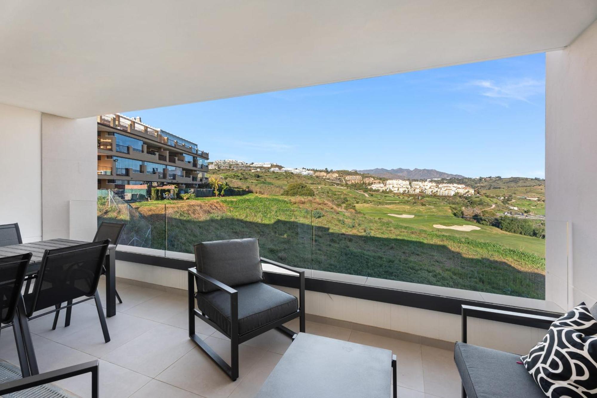 2 Bedroom With Spectacular Views In Hercesa Calanova Golf
